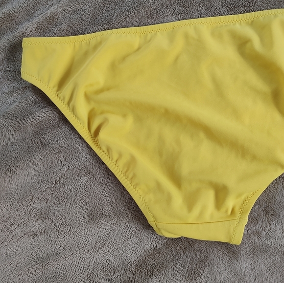VICTORIA'S Secret Yellow Bikini Bottom Medium - Picture 8 of 10